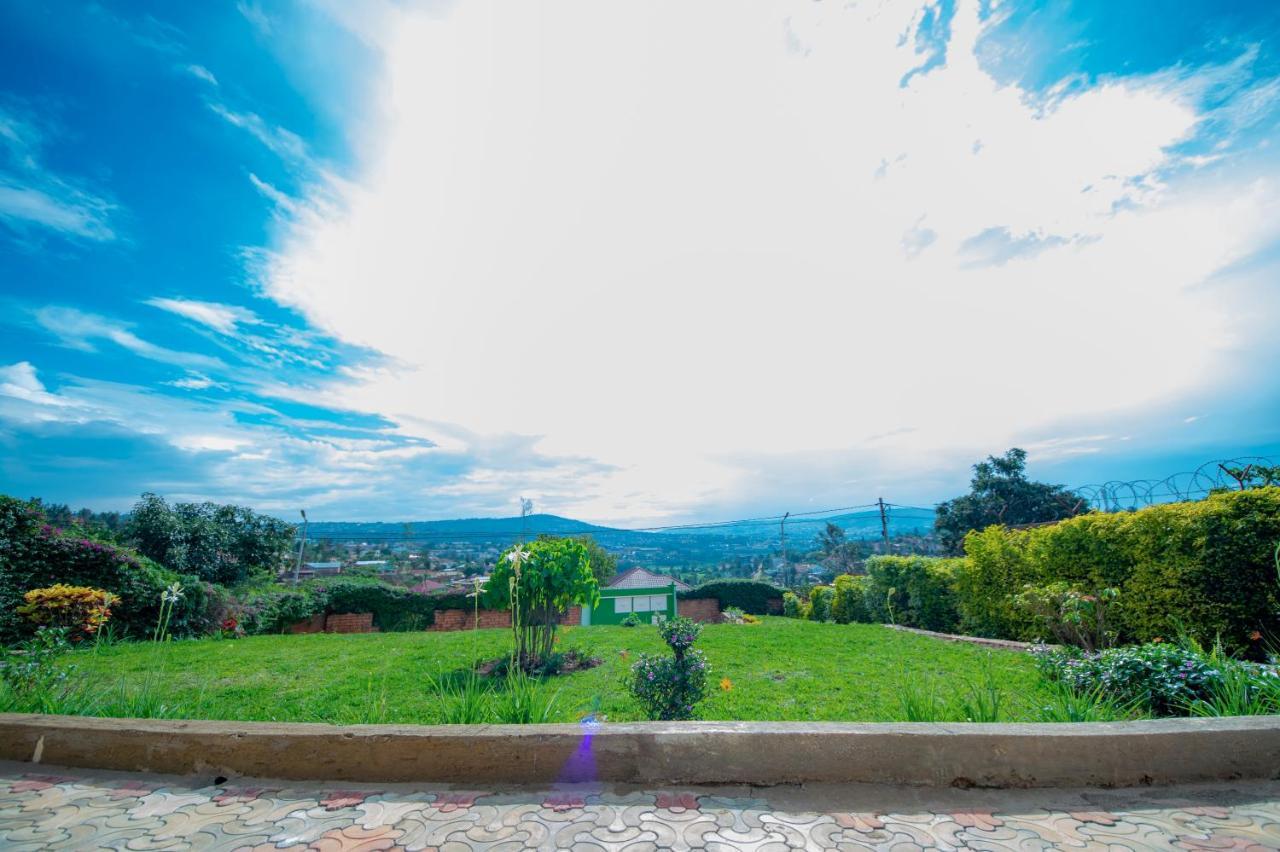 Nazareth Guest House Кигали Экстерьер фото